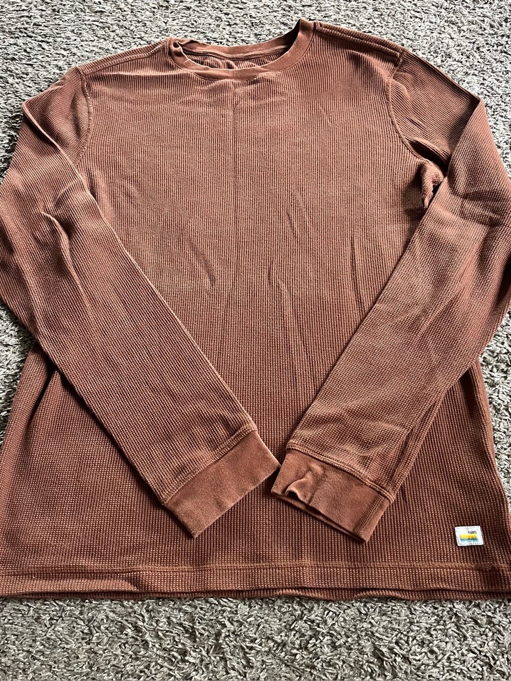 Men's Vuori Brown Waffle Knit Thermal Long Sleeve Shirt Top Crewneck Stretch